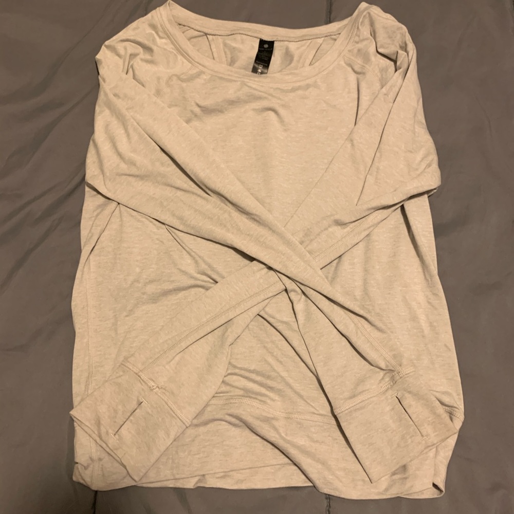 Yogalicious long sleeve open back tee